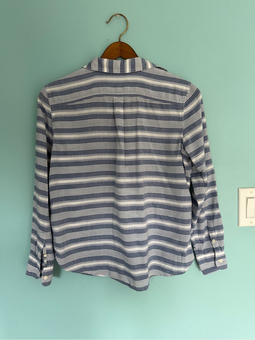 CHAPS Denim Striped Button Down Shirt Blue White Small - Picture 5 of 5